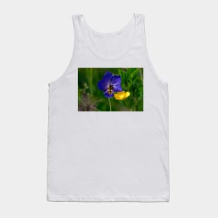 Cranesbill, buttercup and hoverfly Tank Top